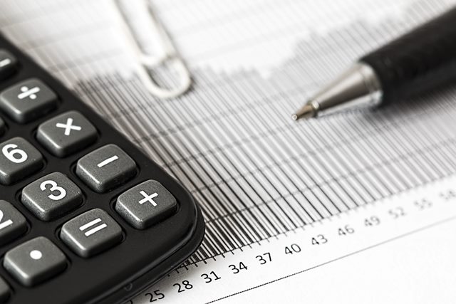 Autoinforme de Economía y Gestión, Criminología y Seguridad y Ciencias Políticas
